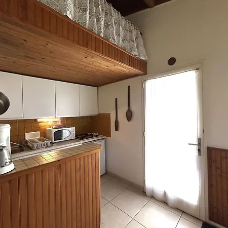 Charmante Maison Avec Mezzanine, Piscine Chauffee, A 600m De La - - Fr-1-224a-586 Holiday home *