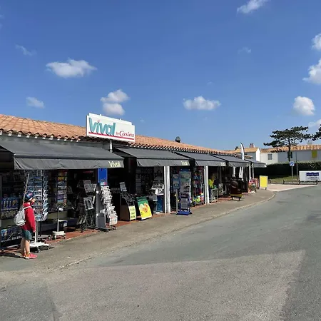 Charmante Maison Avec Mezzanine, Piscine Chauffee, A 600m De La - - Fr-1-224a-586 Brétignolles-sur-Mer